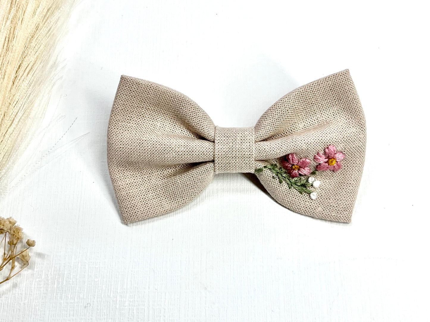 πΈ Hand Embroidered Linen Bow Clips β Girls Hair Clips. Elegance in Every Stitch!