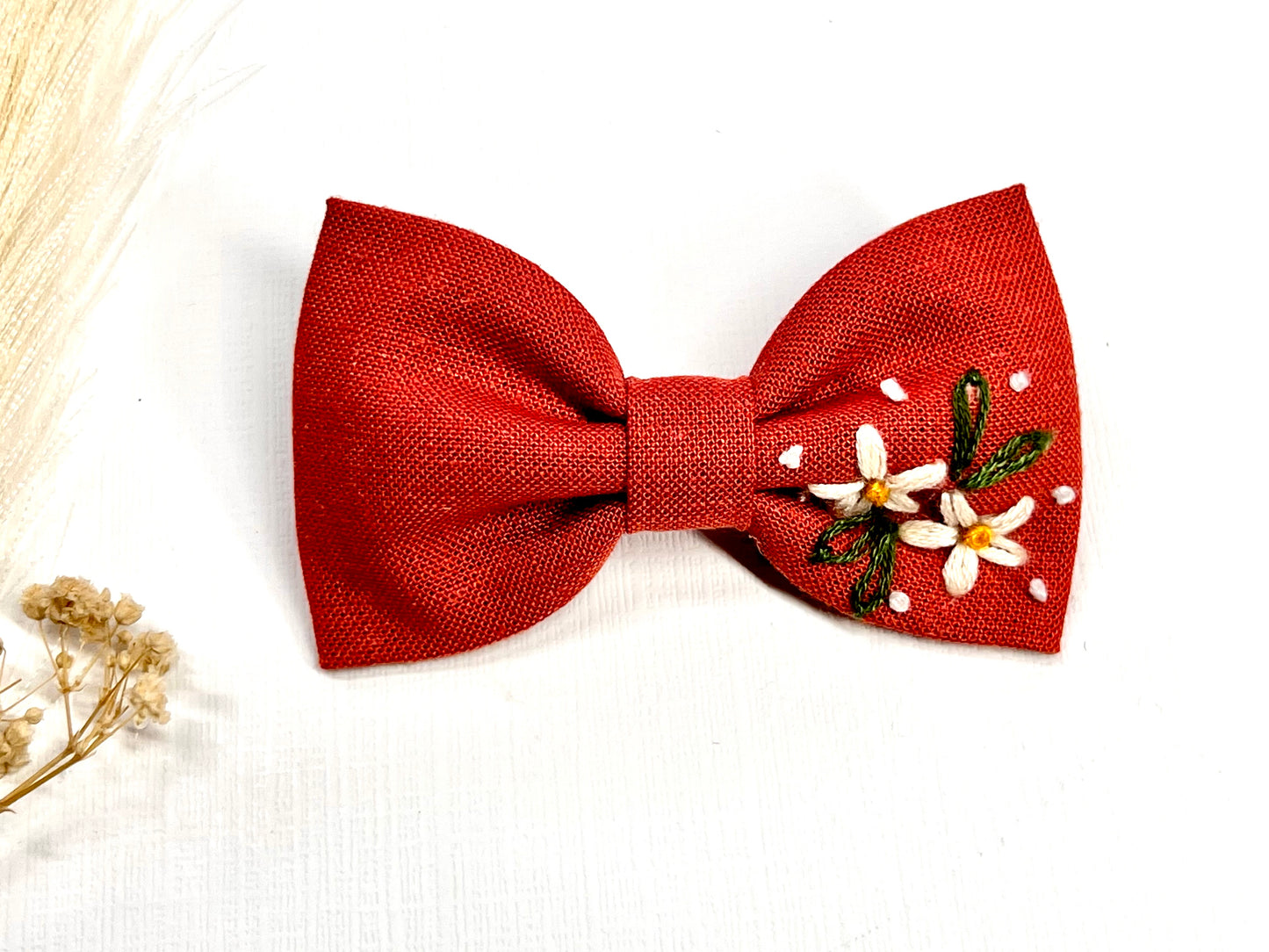 πΈ Hand Embroidered Linen Bow Clips β Girls Hair Clips. Elegance in Every Stitch!