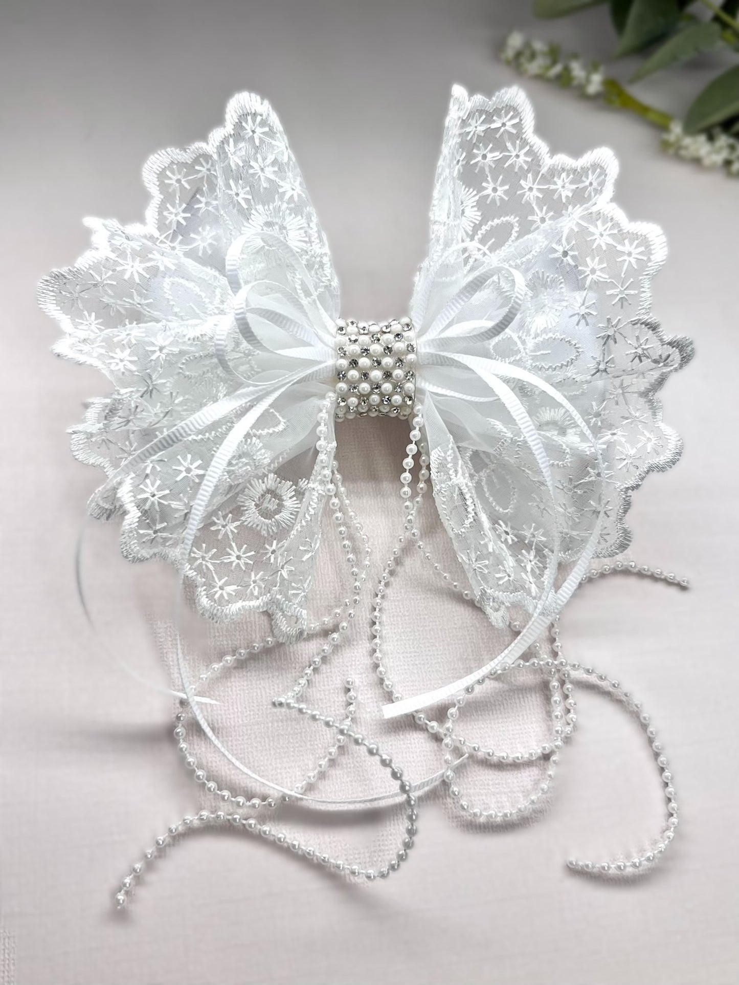 Delicate Lace and Pearl Hair Bow – Perfect for Flower Girls and Special Occasions - Wedding Hair Bow Accessories