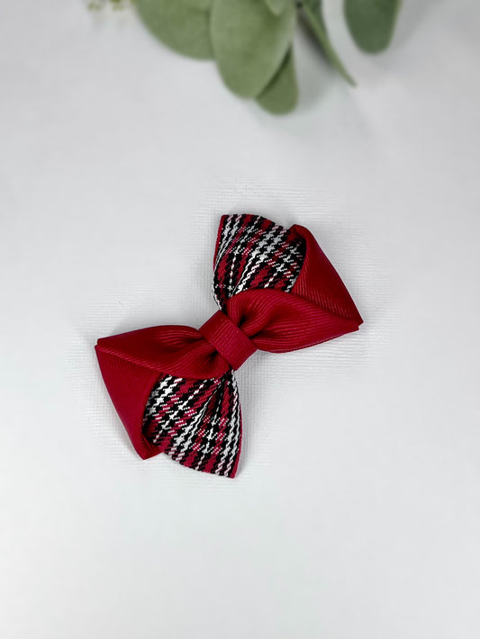 ✨ Cozy up your style this winter with our elegant plaid bow collection ❄️ Perfect for adding a festive touch to any outfit! #fabulousuniquecreations #WinterCollection #HandmadeBows